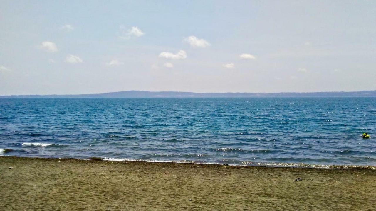 Alloggio Turistico D'Annunzio Bracciano  Exteriör bild