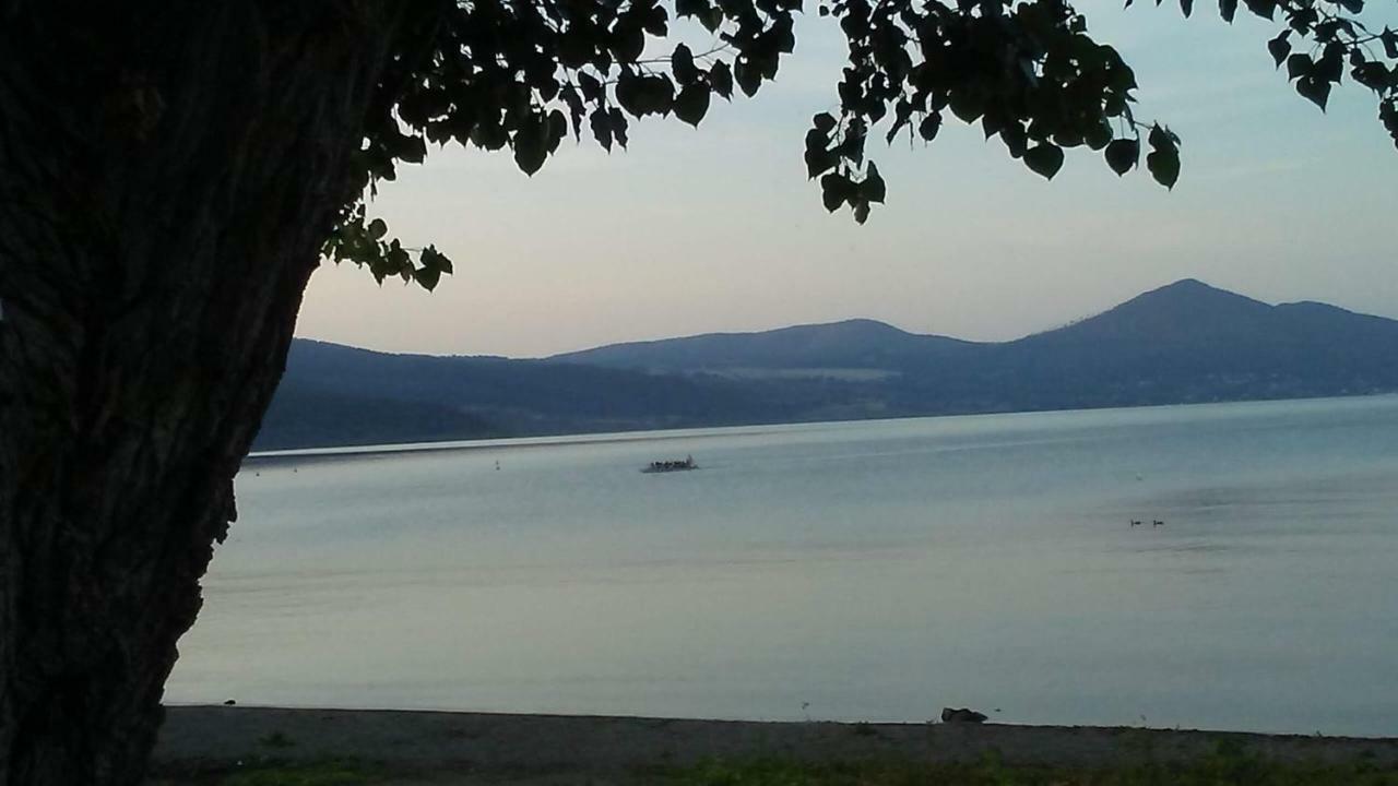 Alloggio Turistico D'Annunzio Bracciano  Exteriör bild